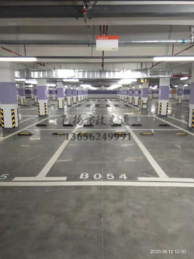 西安停車場(chǎng)車位劃線多少錢一個(gè)，西安停車場(chǎng)劃線施工的價(jià)格？