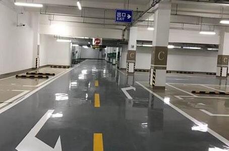 高質(zhì)量的車位劃線漆需要符合的基本特征有哪些？