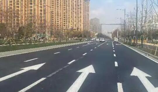 蘇州小區(qū)內(nèi)的市政道路應(yīng)如何劃線？