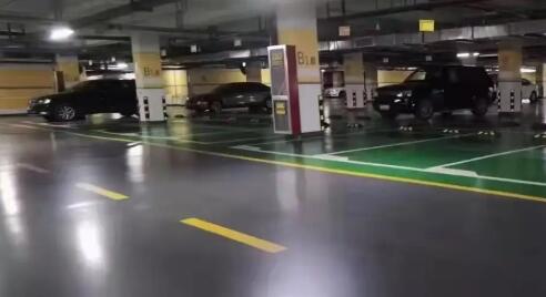 蘇州超耐磨環(huán)氧地坪施工方案？免費超耐磨環(huán)氧地坪施工方案
