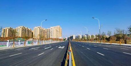 蘇州道路劃線的寬度是多少？蘇州道路劃線廠家?guī)湍憬庾x