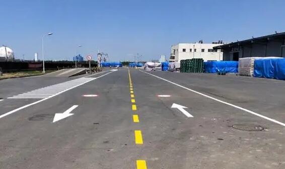 宿遷廠區(qū)道路劃線哪里便宜？找飛揚(yáng)市政