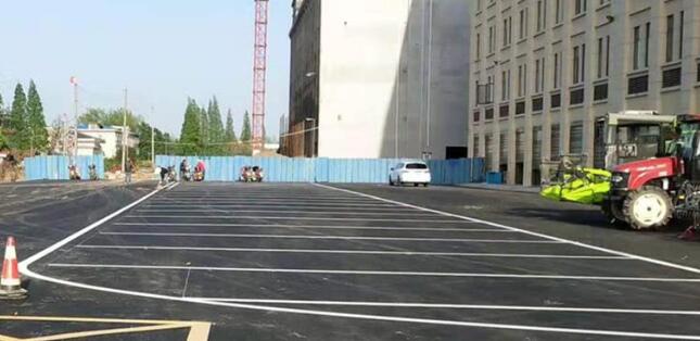 蘇州廠區(qū)內(nèi)道路如何劃線？找飛揚(yáng)市政