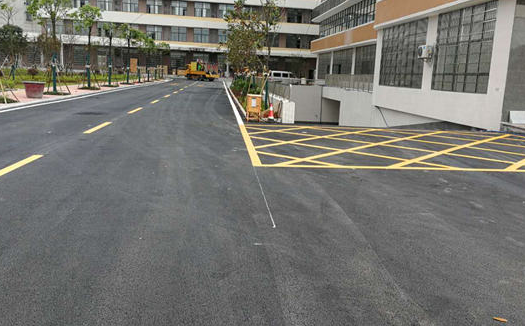 蘇州車位劃線分析，辦公樓出入口地面劃線要求？